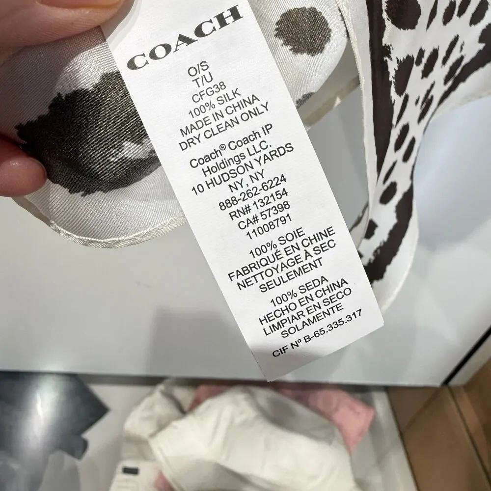 NEW‼️Coach Wild Spots Print Silk Diamond Scarf CFG38